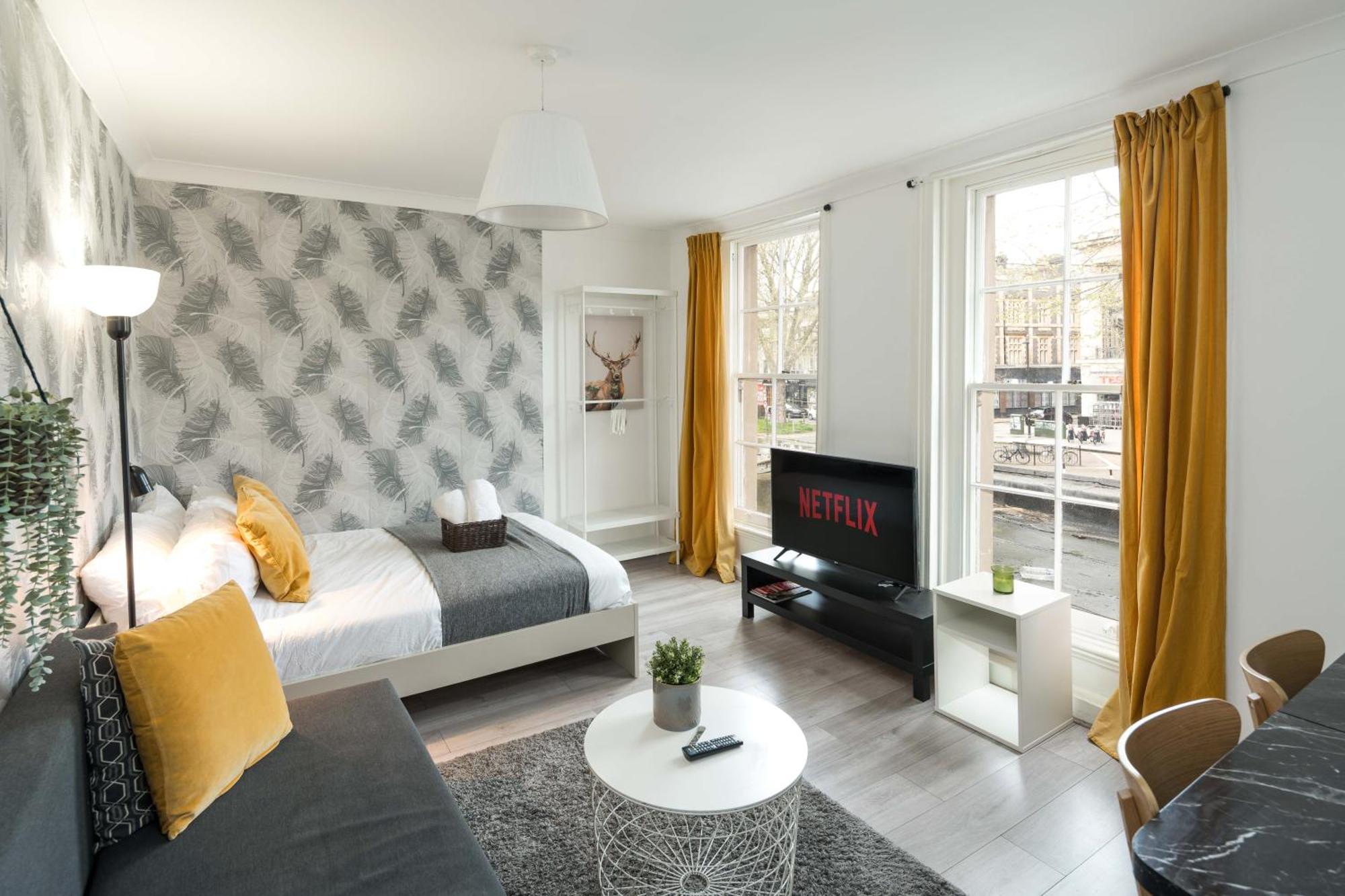 Private Double Room Shared Bathroom Near City Centre London Exterior photo